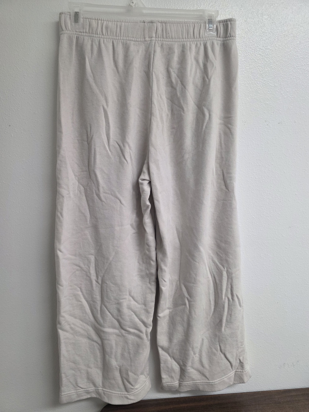 No Boundaries Cream Wide-Leg Jogger Pants (0759)